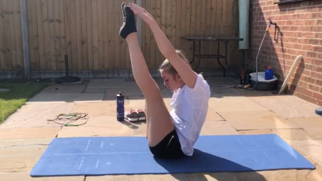 Emily Martin’s 15 minute core and glutes workout for divers