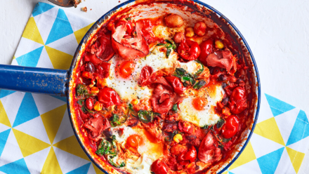 Recipe: Saucy bean baked eggs